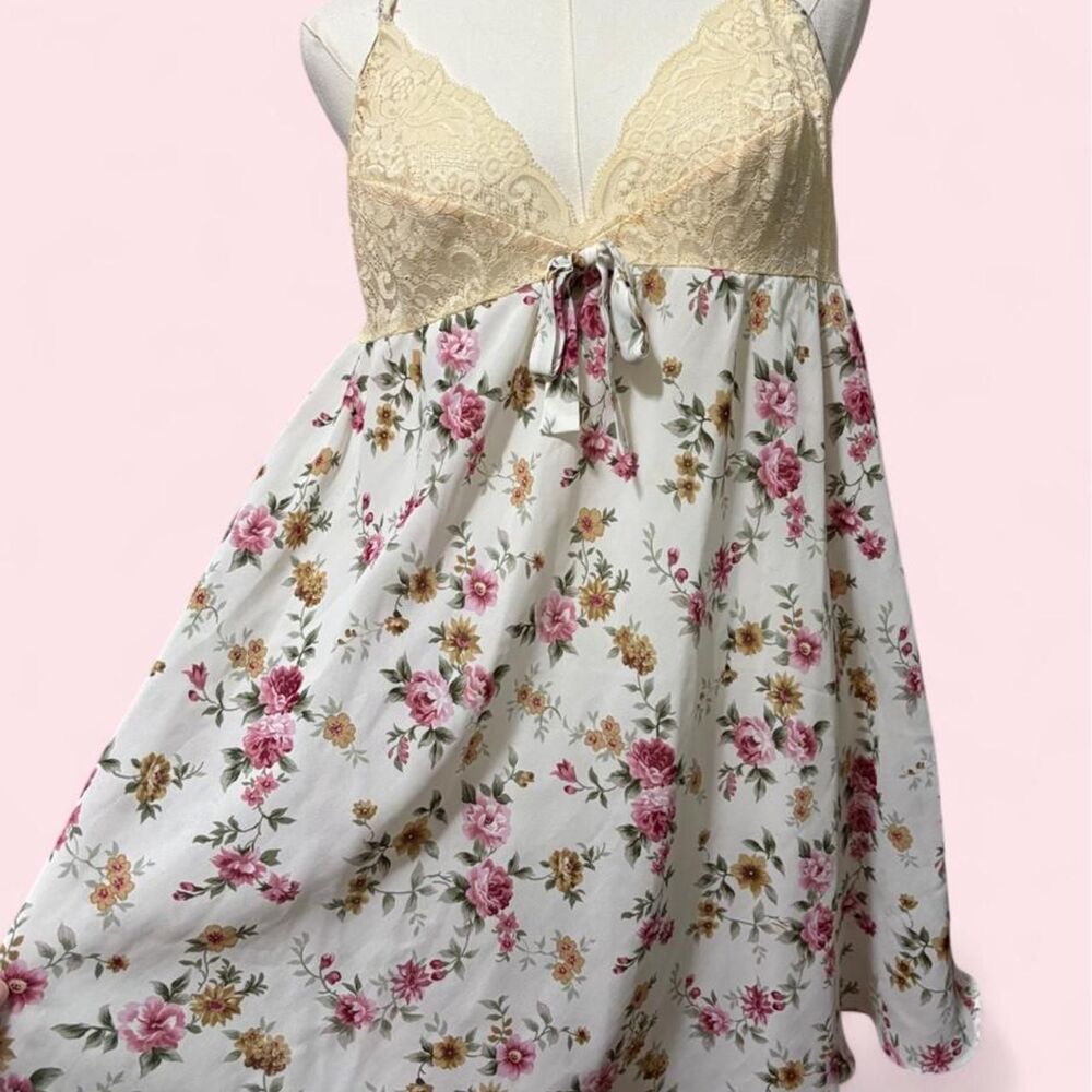 Victoria’s Secret Floral Lace Babydoll Chemise